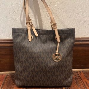 Michael Kors Tote